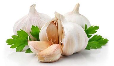 Użycie czosnku przeciwko pasożytom w wątrobie